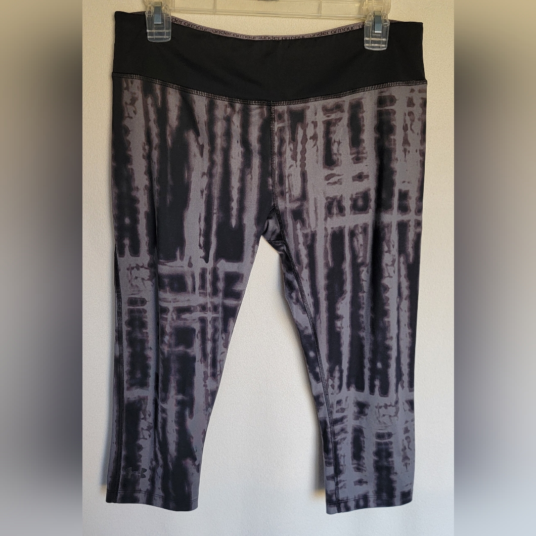 Yoga Cropped Pants, Size L